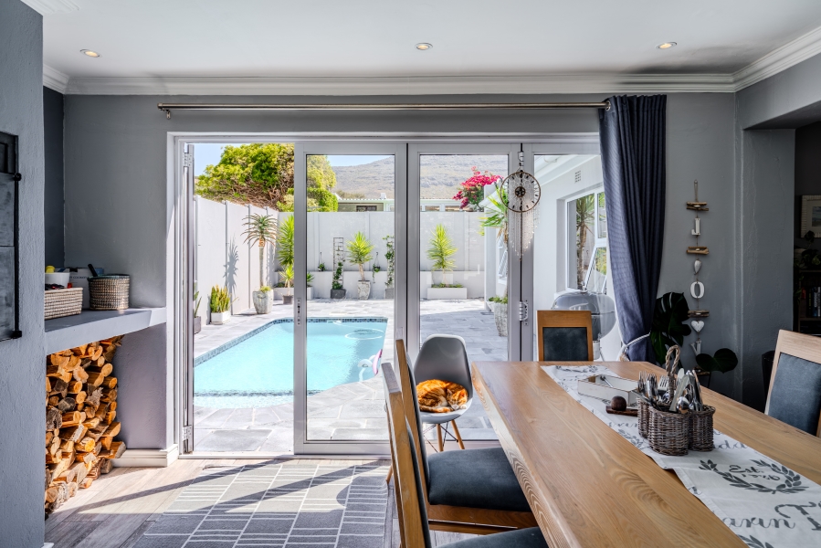 3 Bedroom Property for Sale in Silverglade Western Cape